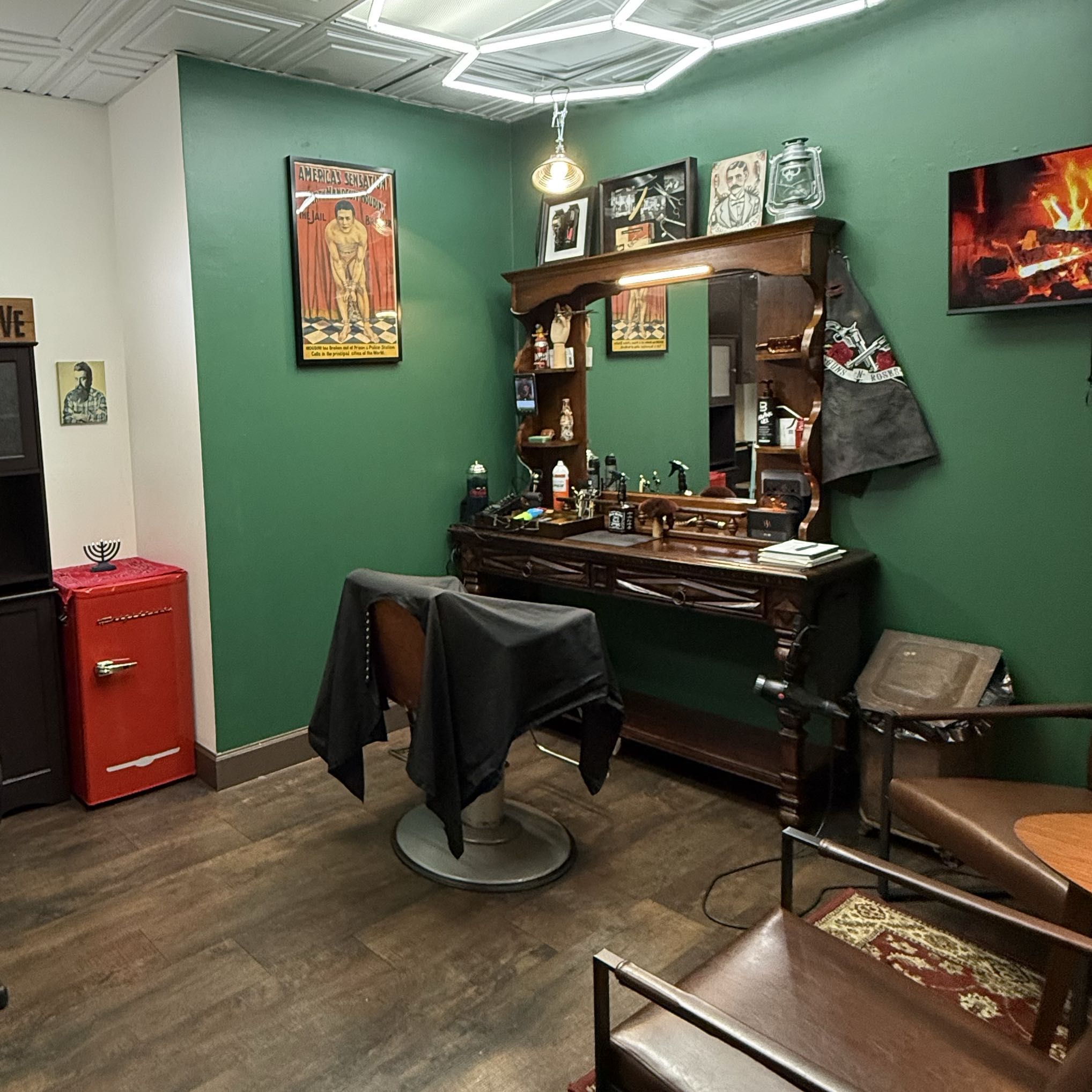 D.M men's grooming, 2 Oakwood Blvd Unit 190 Hollywood, FL  33020 United States, Hollywood, 33020