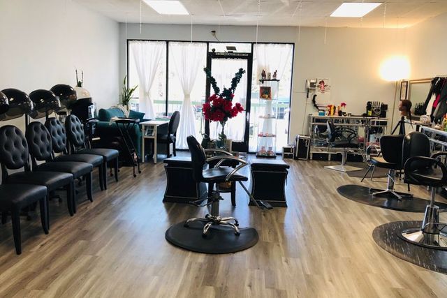 Hair Salons Near You in South Antelope Valley, CA - Best Hair Stylists &  Hairdressers in South Antelope Valley