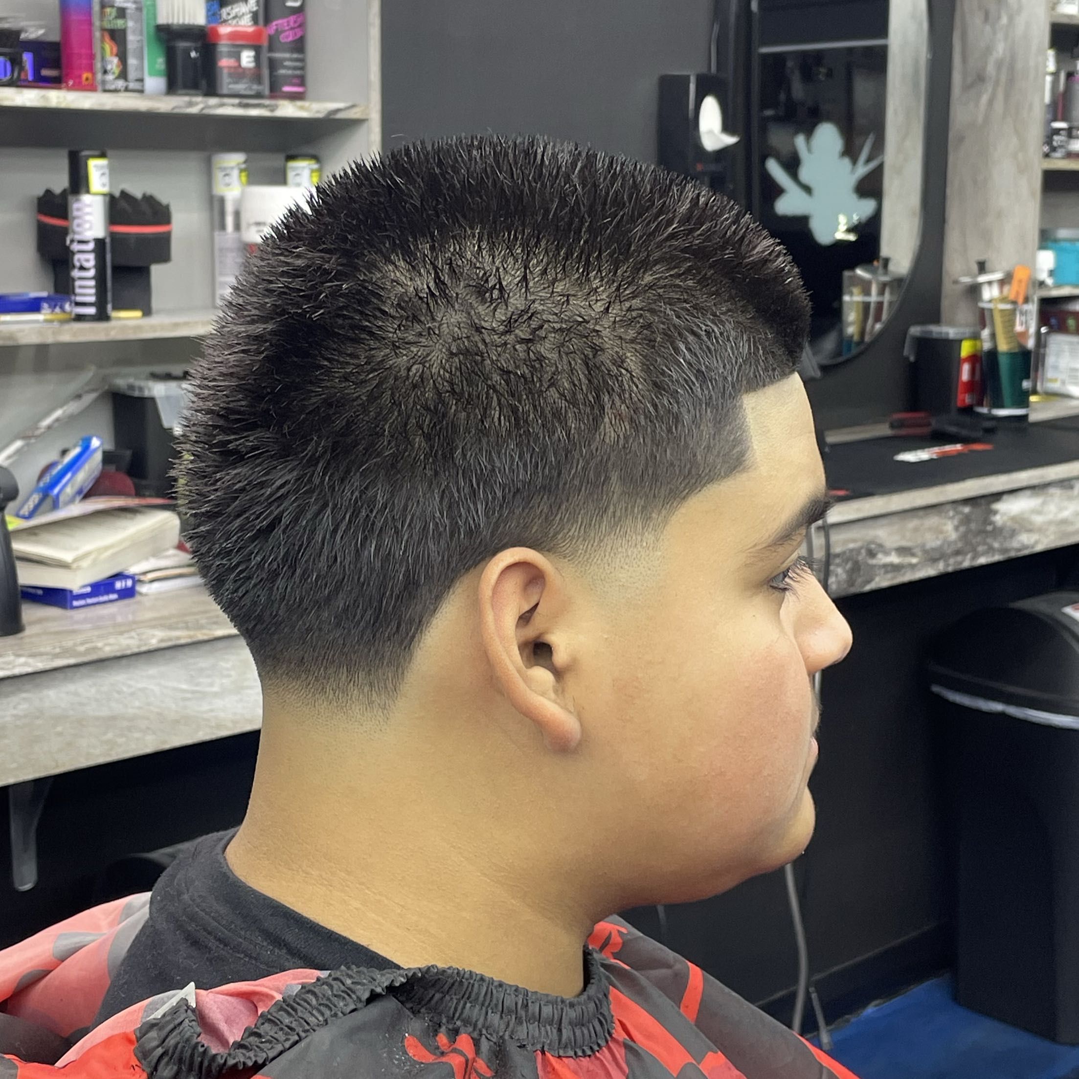 ORTIZTHEBARBER, 594 Kuhn Rd, Carol Stream, 60188