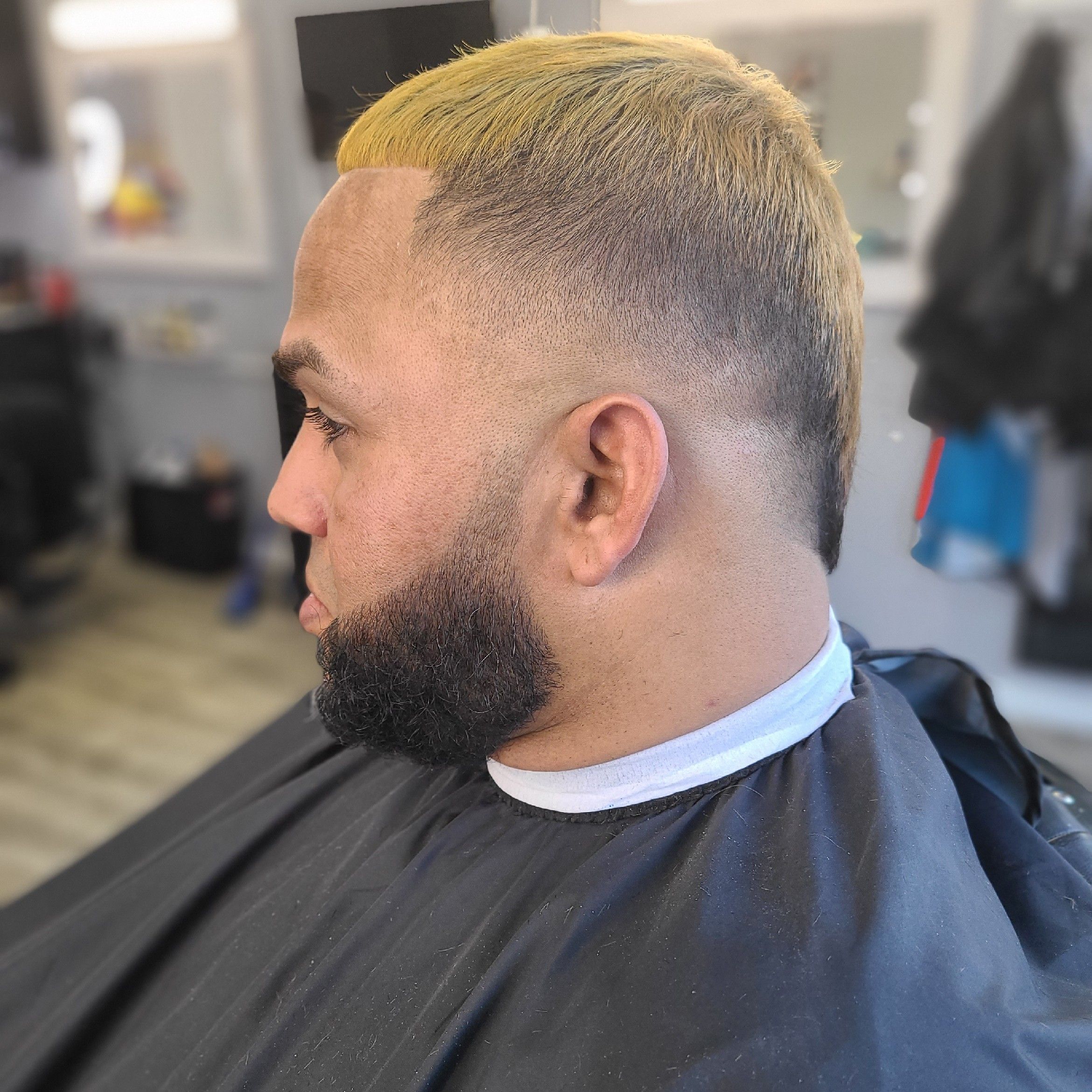 ADULT HAIRCUT WITH BEARD, MUSTACHE Or GOATEE portfolio