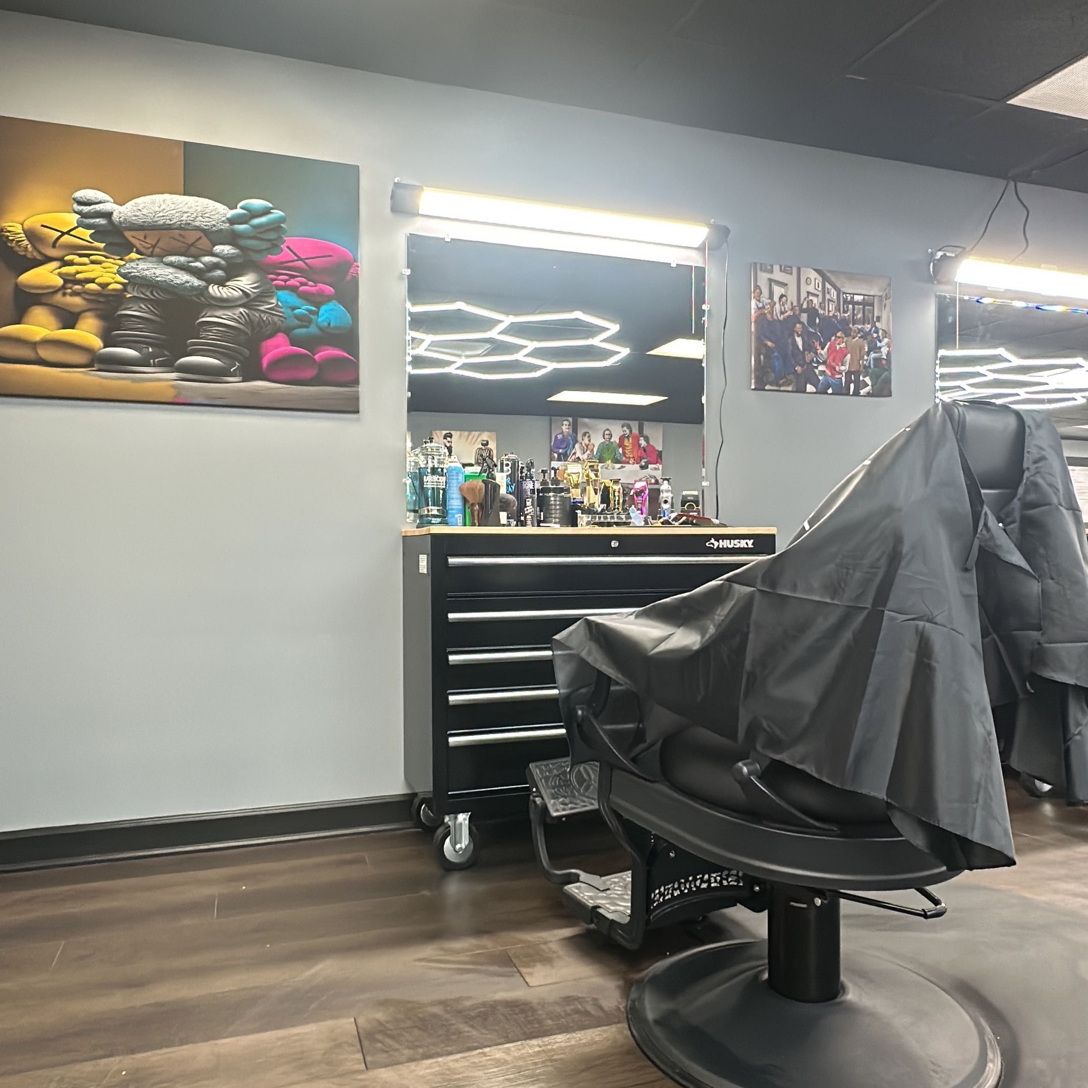 milton the barber, 211 N Frederick Ave, 211 N Frederick Ave, Gaithersburg, 20877