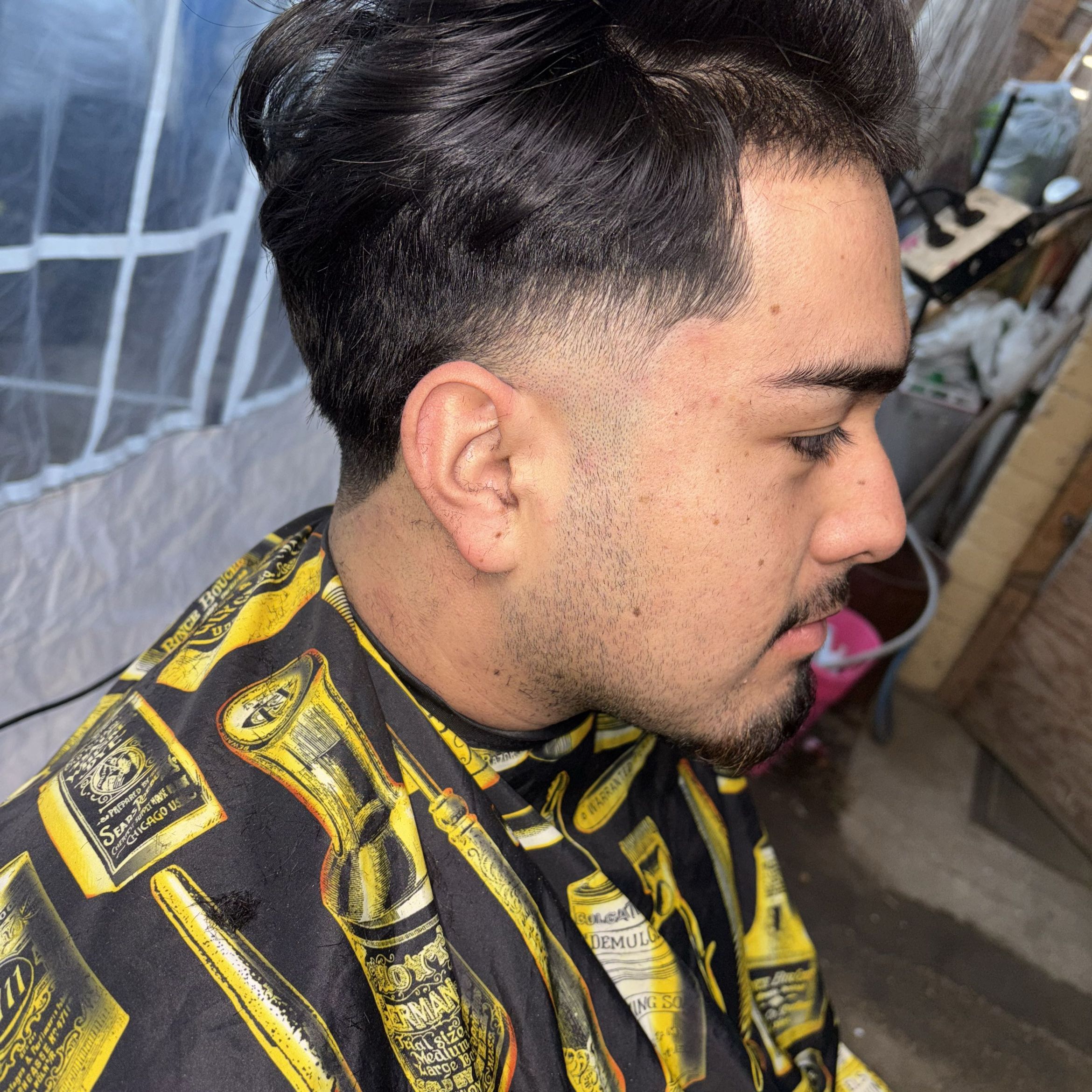 Negrete barber, 6267 E Latonia St, Laton, 93242