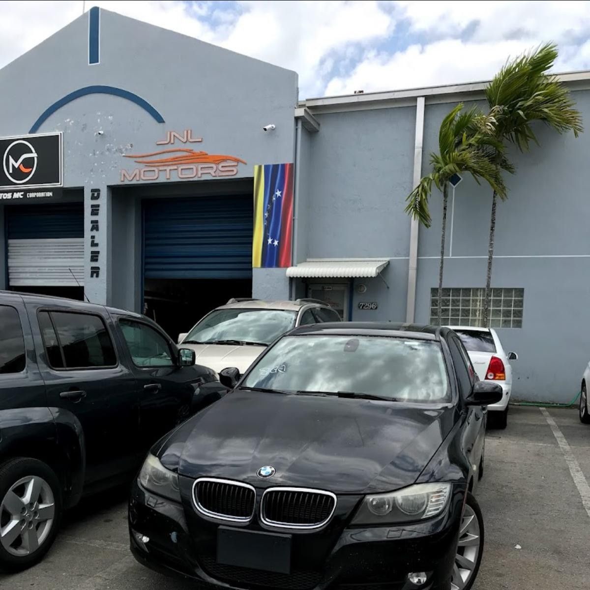 Carros, 7244 NW 54th St, Miami, 33166