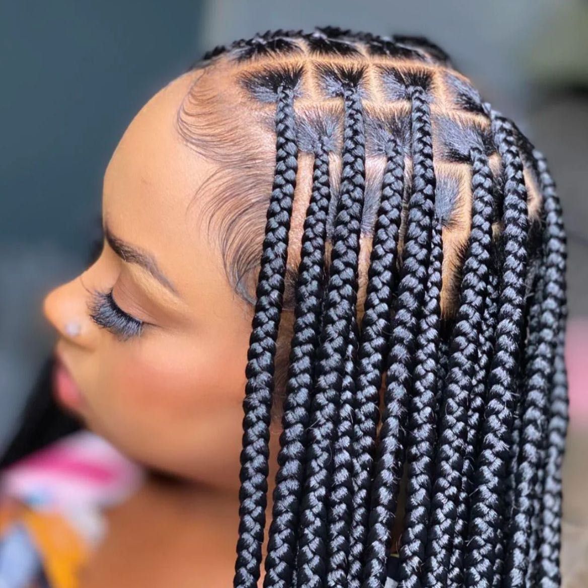 Modji hair braiding, 7045 north Clark street, Chicago, 60626