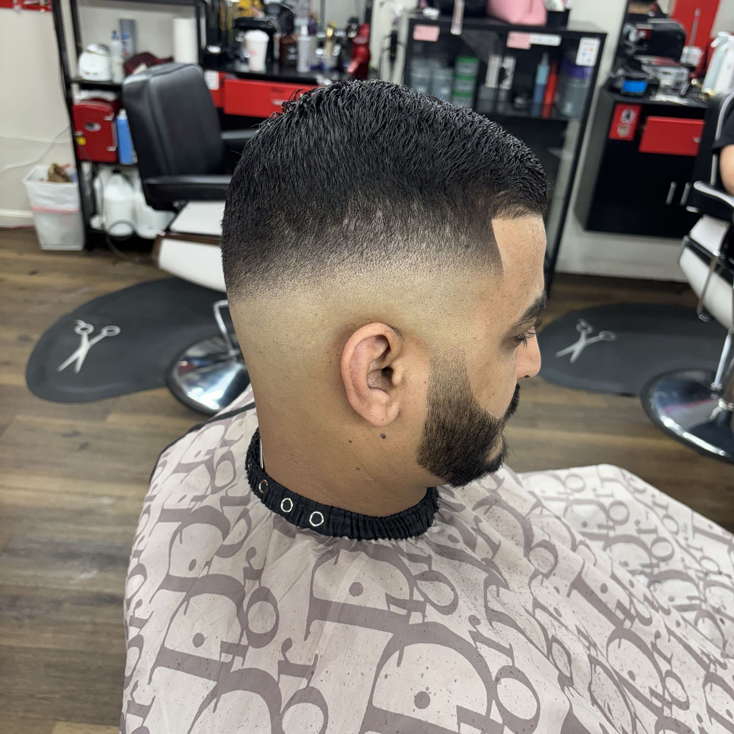 Fashion cuts, 607 Hungerford Dr, Rockville, 20850