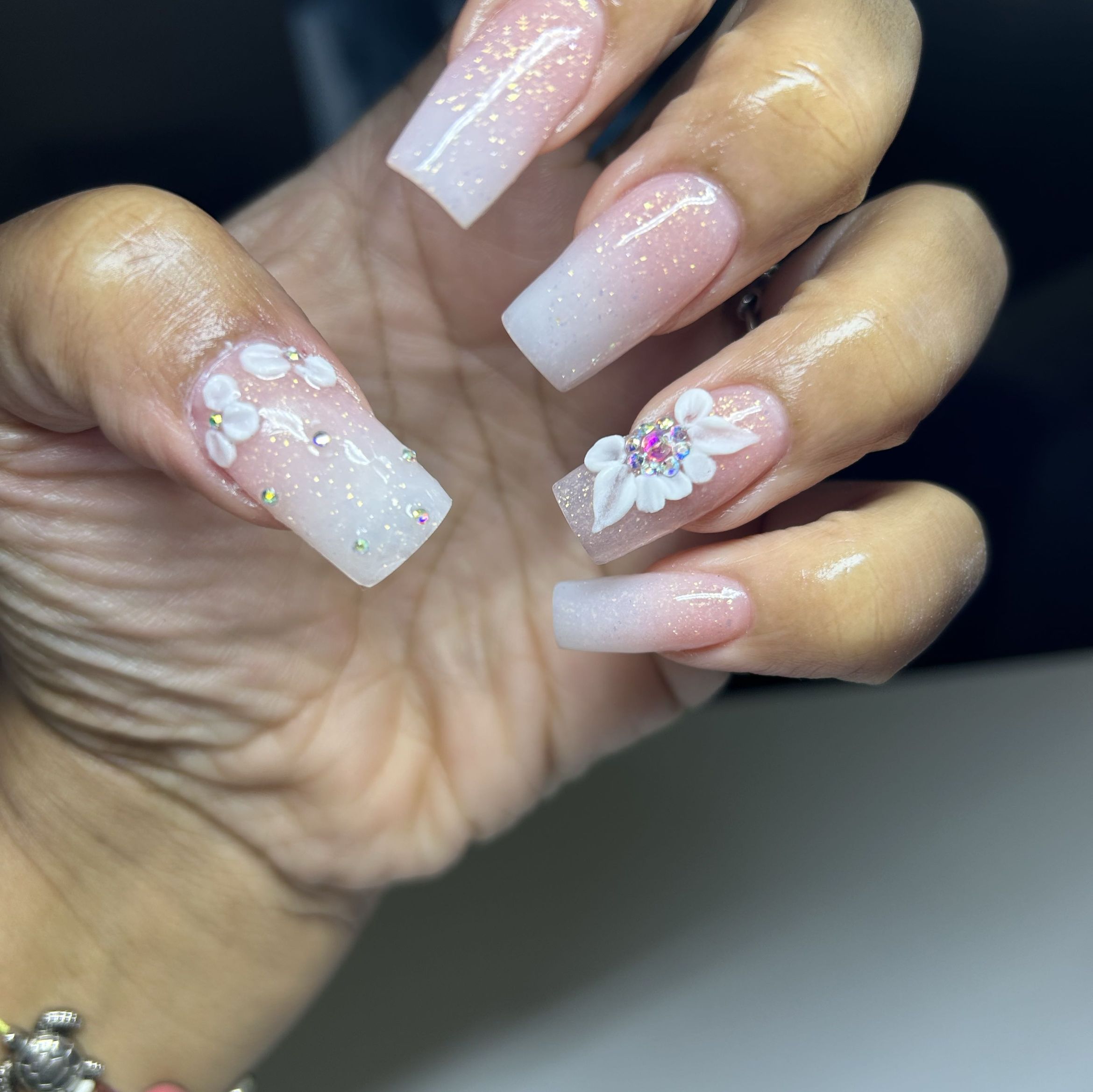 Ombré Pink & white nails portfolio