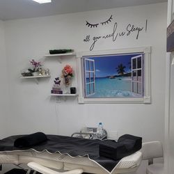 Perfect Lash Bar bY Galaxy Studio, 464 Granite Ave STE B3 ''Lower Level", Suite B3 LOWER LEVEL PARKING ON THE RIGHT ON BUILDING. THERE IS THE DOOR TO ACCESS DIRECTLY, Milton, 02186