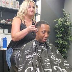 Tips To Tops Barbershop &Salon By Kayley, 6795 E Tennessee Ave, 350, Denver, 80224