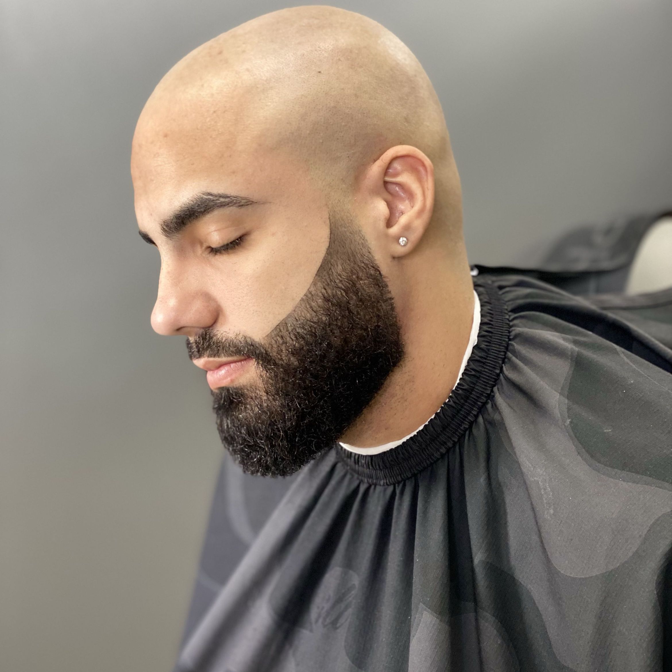 Shave head whit Beard portfolio