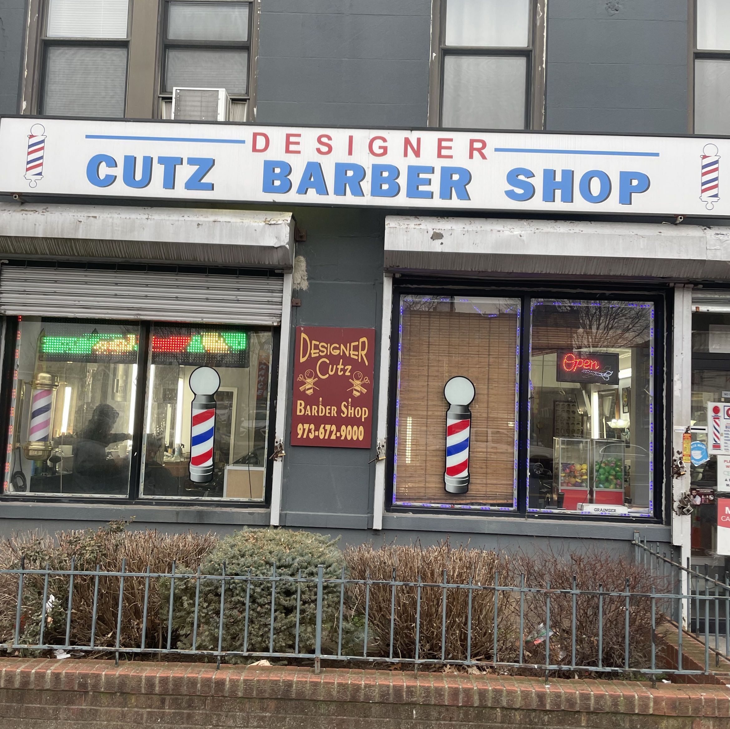 Andre The Barber, 210 Central Ave, 424-332-3803, Orange, 07050