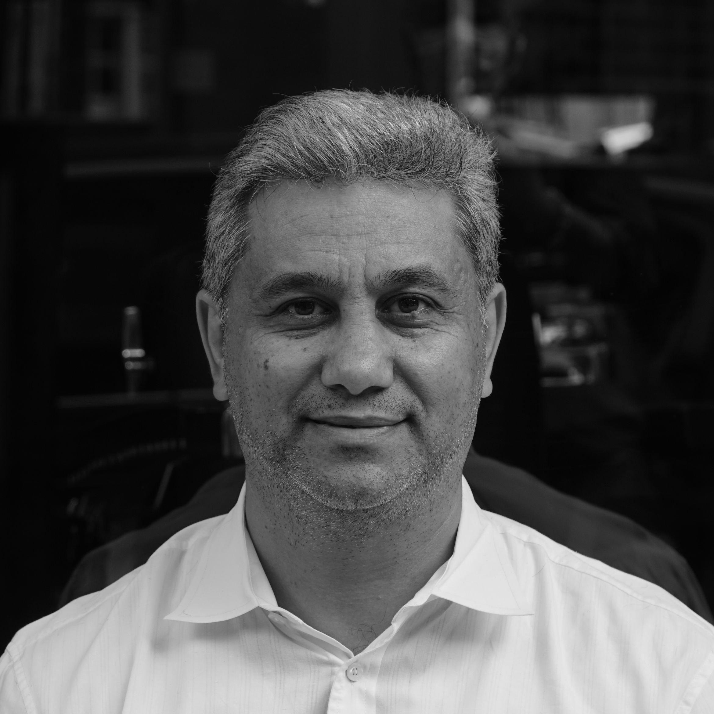Roman Mosheyev - Manhattan Barbershop NYC