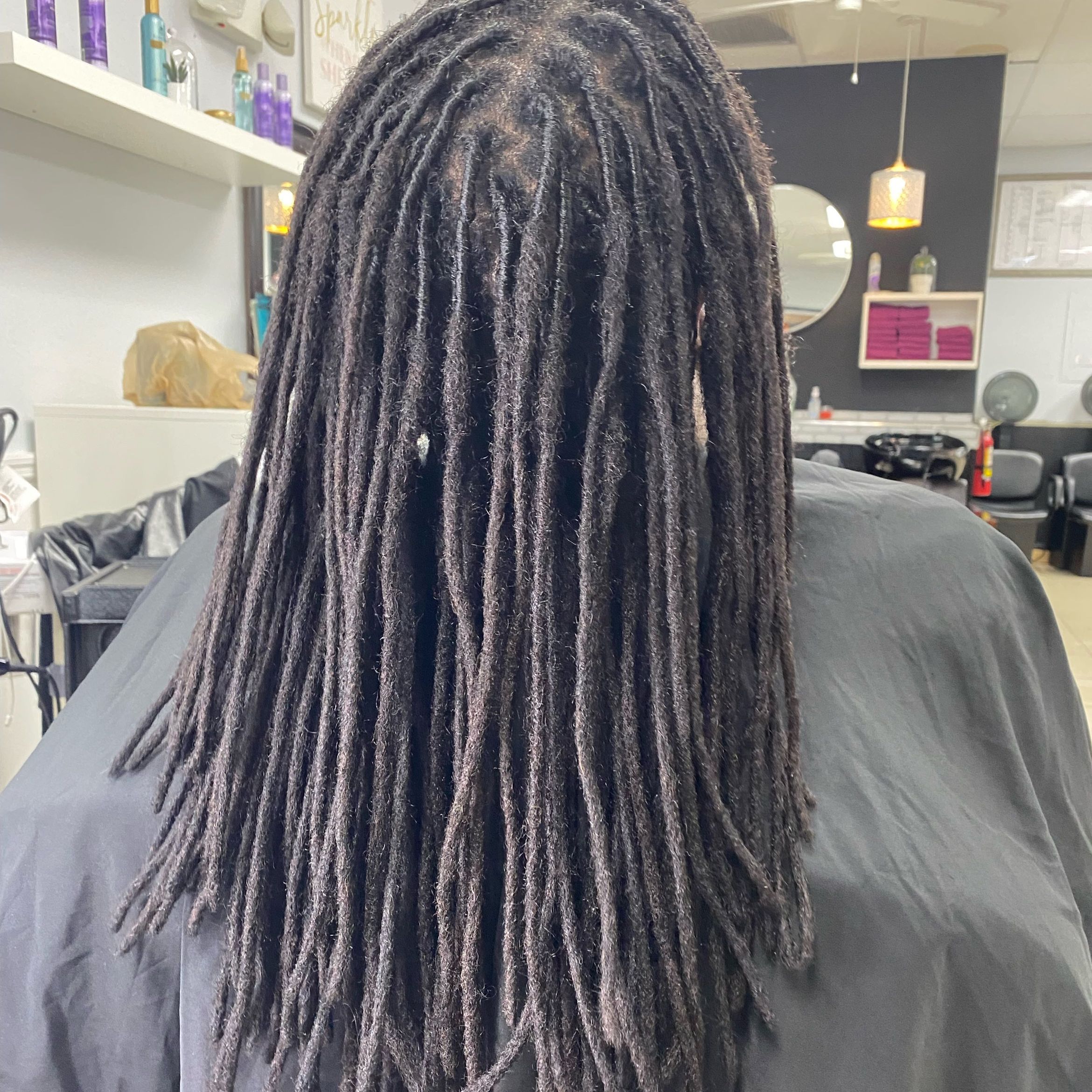 LOCS EXTENSIONS INSTALL (HAIR NOT INCLUDED) portfolio