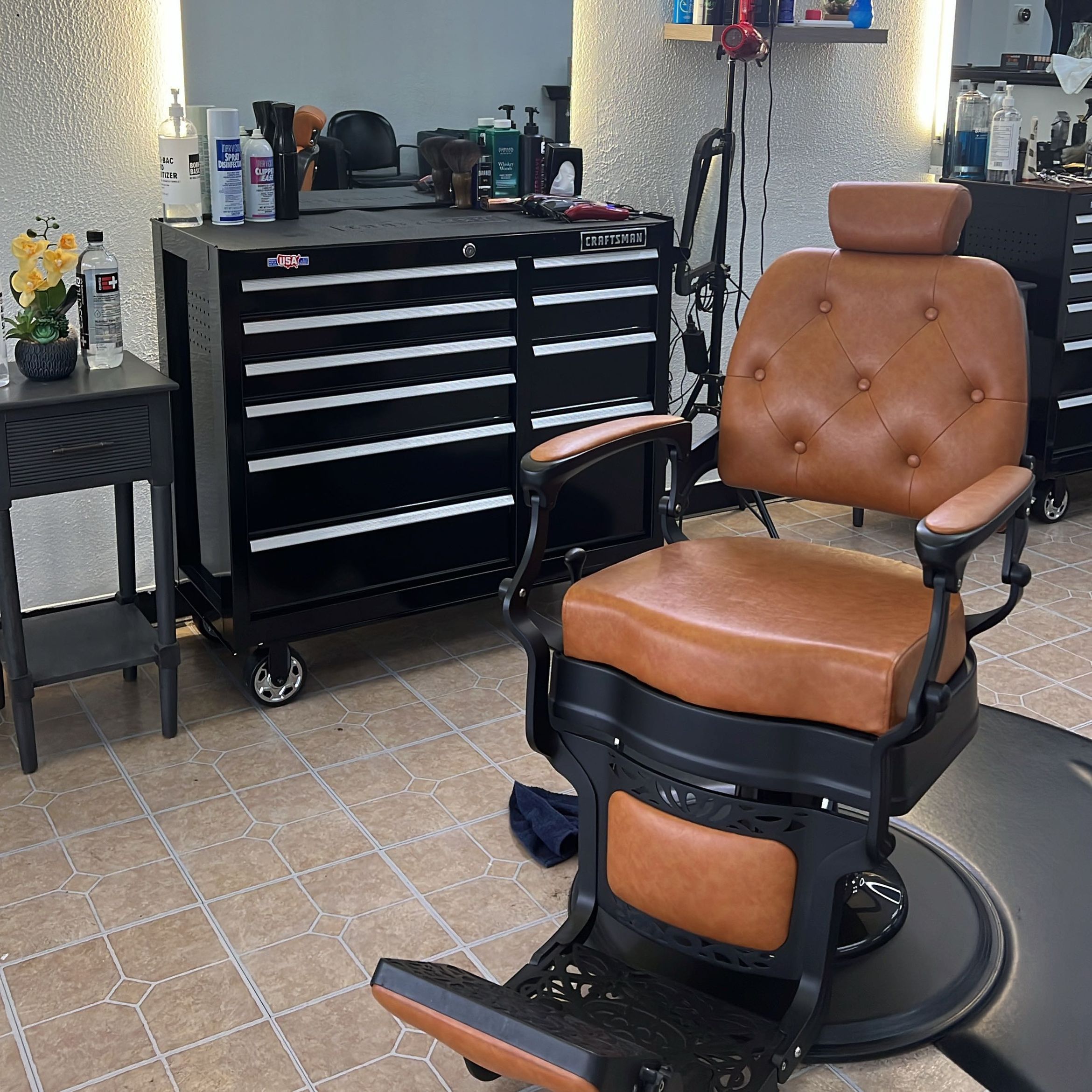 Golden-Touch Hair Studio, Fox avenue, Lewisville, 75067