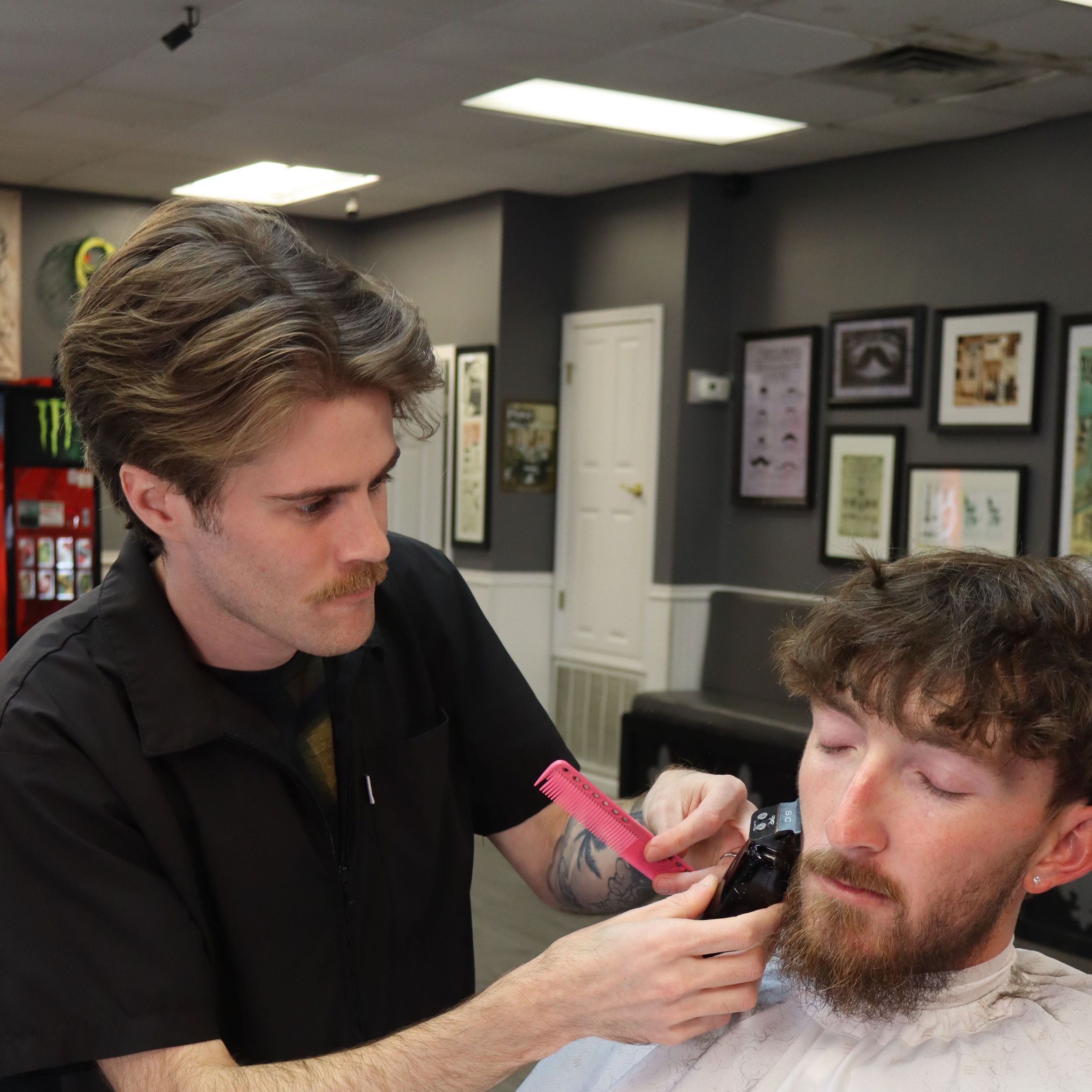 Black & Gold Barbershop (Cal Gex), US-90, 308, Waveland, 39576