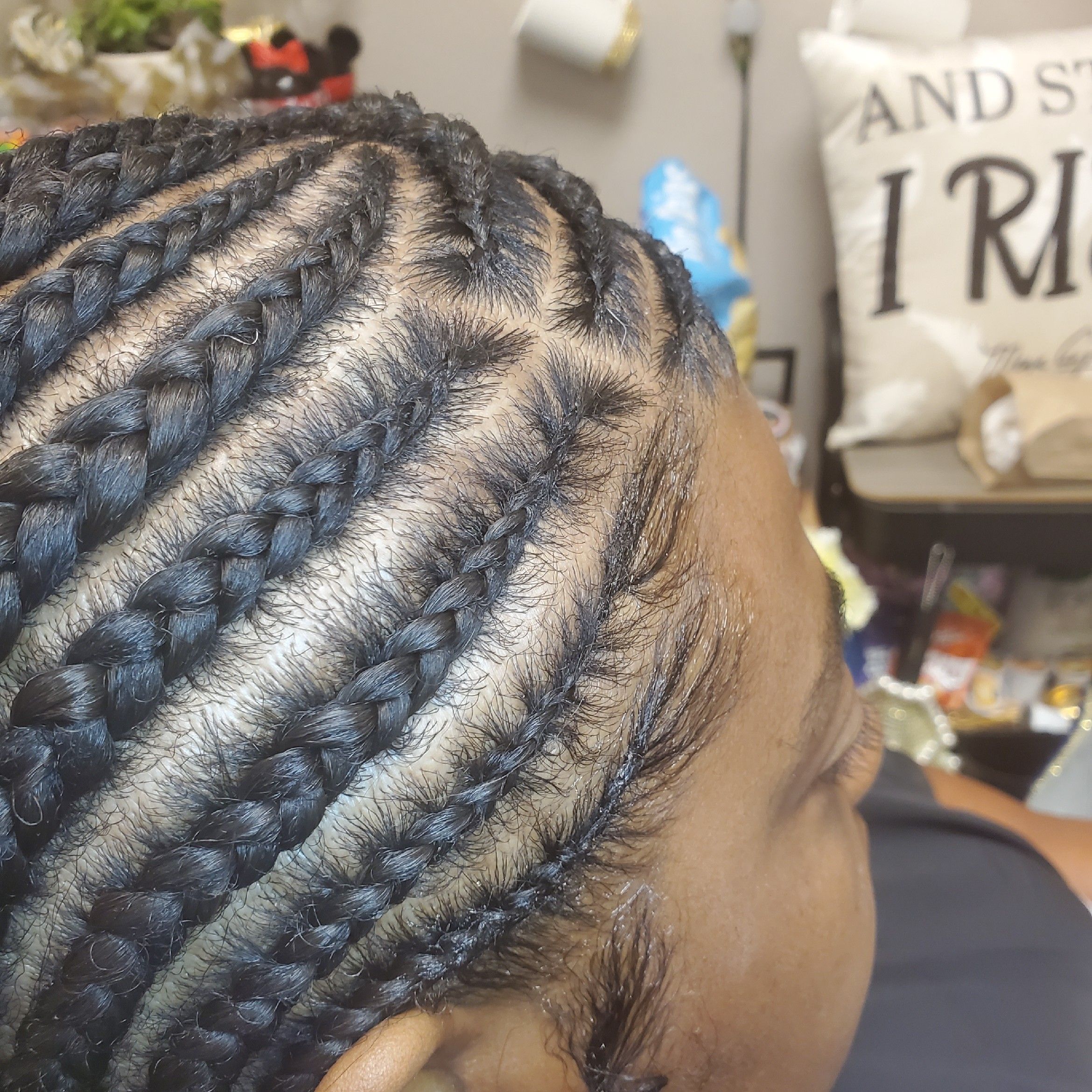 Feed In French Braids ( Large Straight Back) portfolio