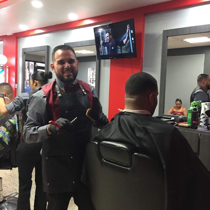 William Hernández - William’s Barber Shop & Hair Cut