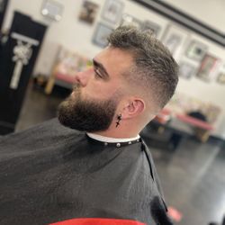 MathisTheBarber (line and anchor barbershop), W 11th Ave, 40, Suite D, York, 17404