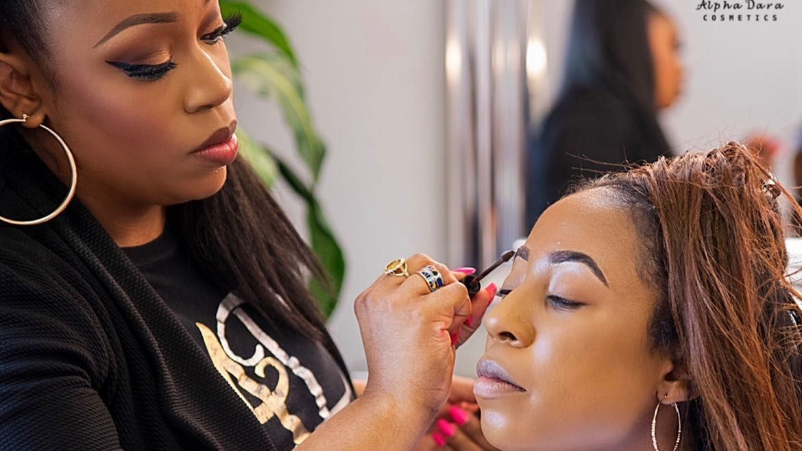 Makeup Artists Near Me in Chicago, IL - Makeup Services in Chicago