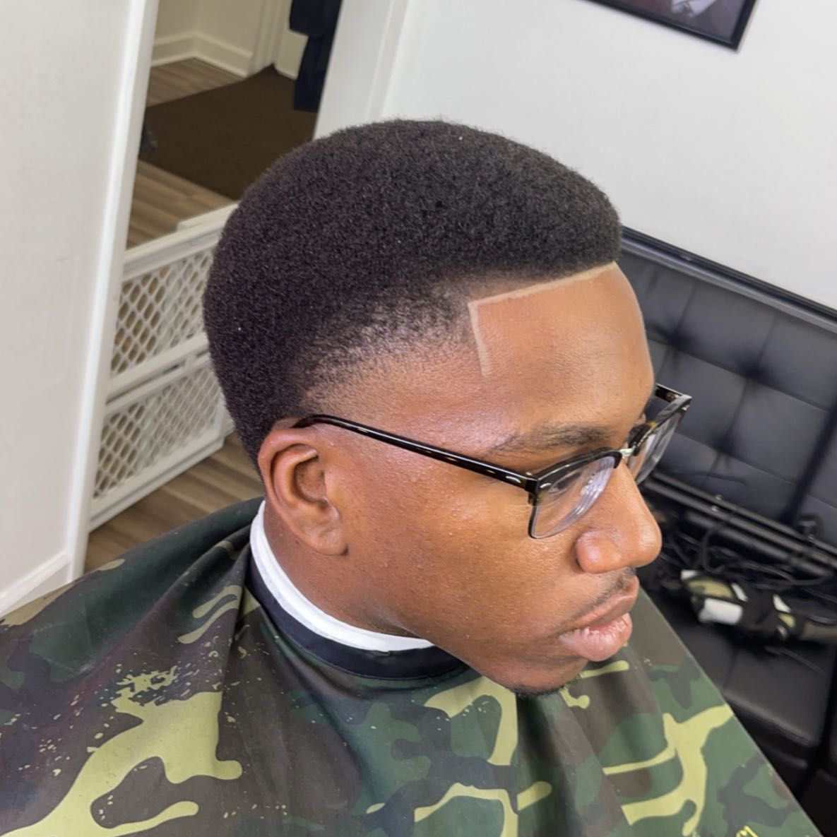 Men haircut (head only) w/enhancements portfolio