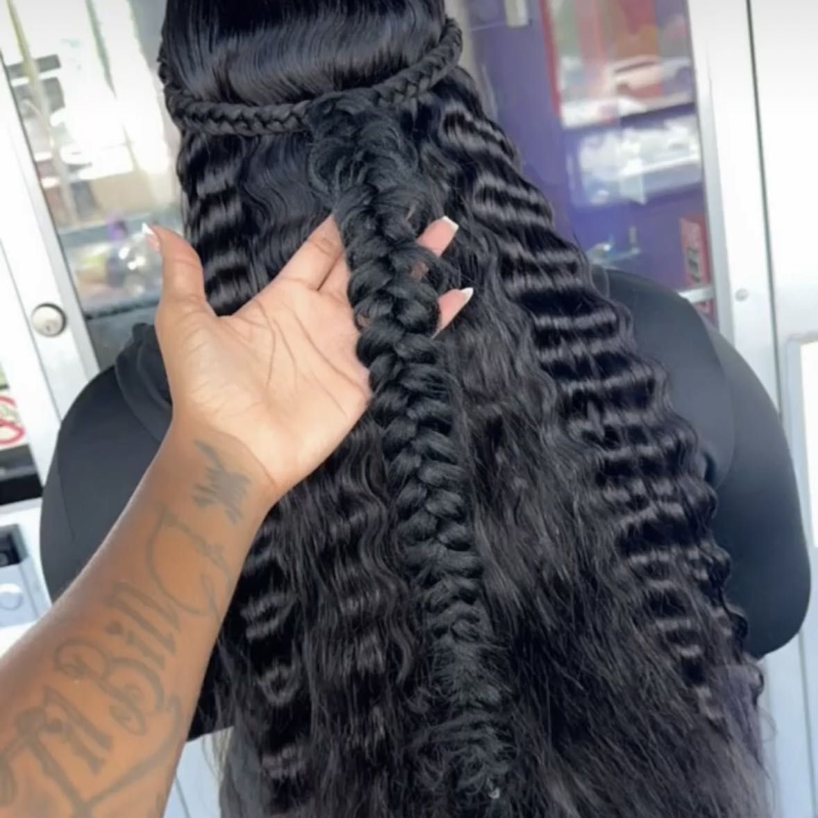 QUICK WEAVE WITH 2 FEED INS portfolio