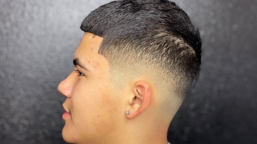 Mens Haircuts Near You in Federal Way  Best Mens Haircut Places in Federal  Way, WA