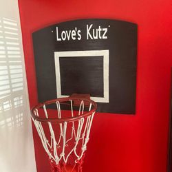 Loves Kutz, 2304 Quartz Ct, Raleigh, 27610