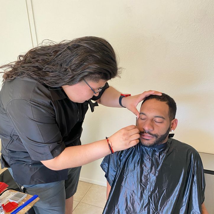 Kaari’s Barber & Cosmetology, 3816 N 83rd Ave, Phoenix, 85033