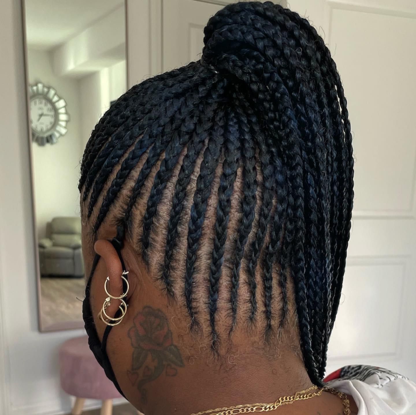 Small Feed In High Ponytail With Bun Or Hanging portfolio