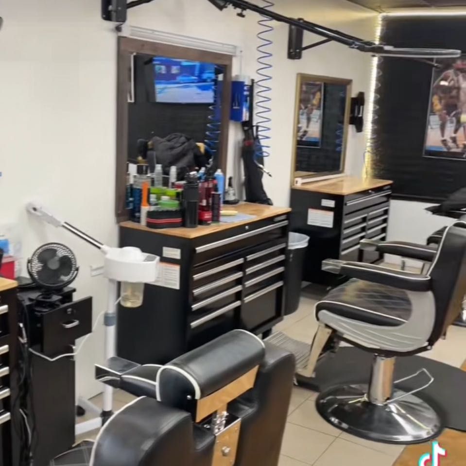 Sommers Barber Shop LLC, 318 congress ave, 1, Waterbury, 06708