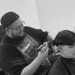 David The Barber, 4145 Ming Ave, Bakersfield, 93309