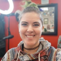 Blades N Fades - Chloe, 222 Commercial Ave, Lowell, 46356