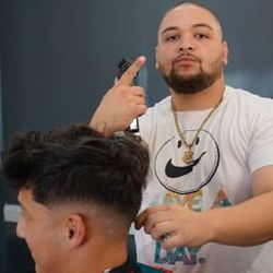 𝙑𝙄𝙇𝙊 𝙀𝙎𝙋𝙄𝙉𝘼𝙇 💈, 3237 S John Young Pkwy, Kissimmee, FL, 34746