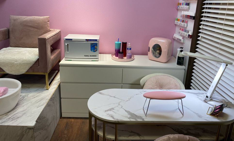 The 5 Best Nail Salons in Miami - PureWow