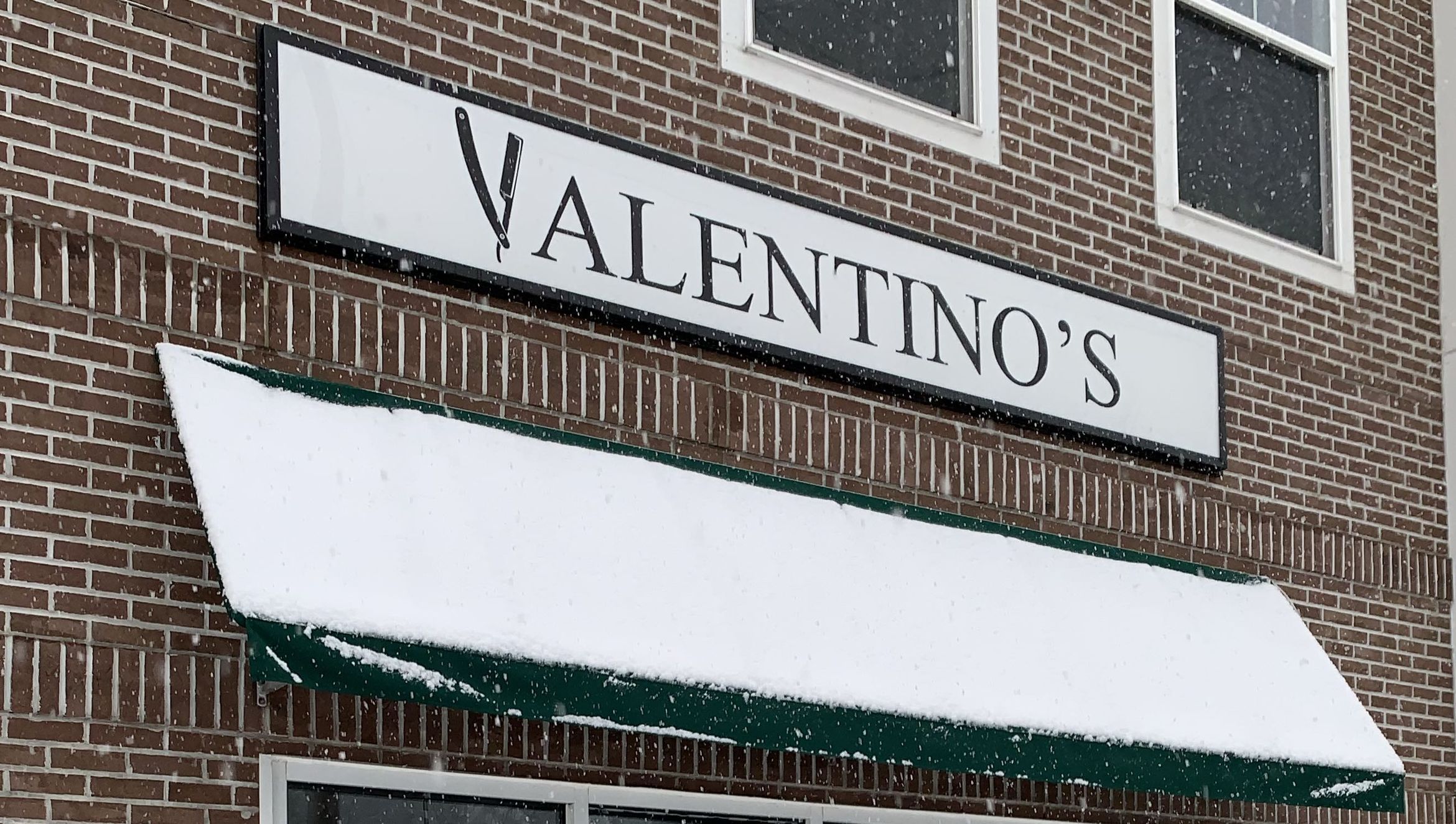 Hysterisk morsom Tilgængelig metallisk Valentino's Barbershop - Ballston Spa - Book Online - Prices, Reviews,  Photos
