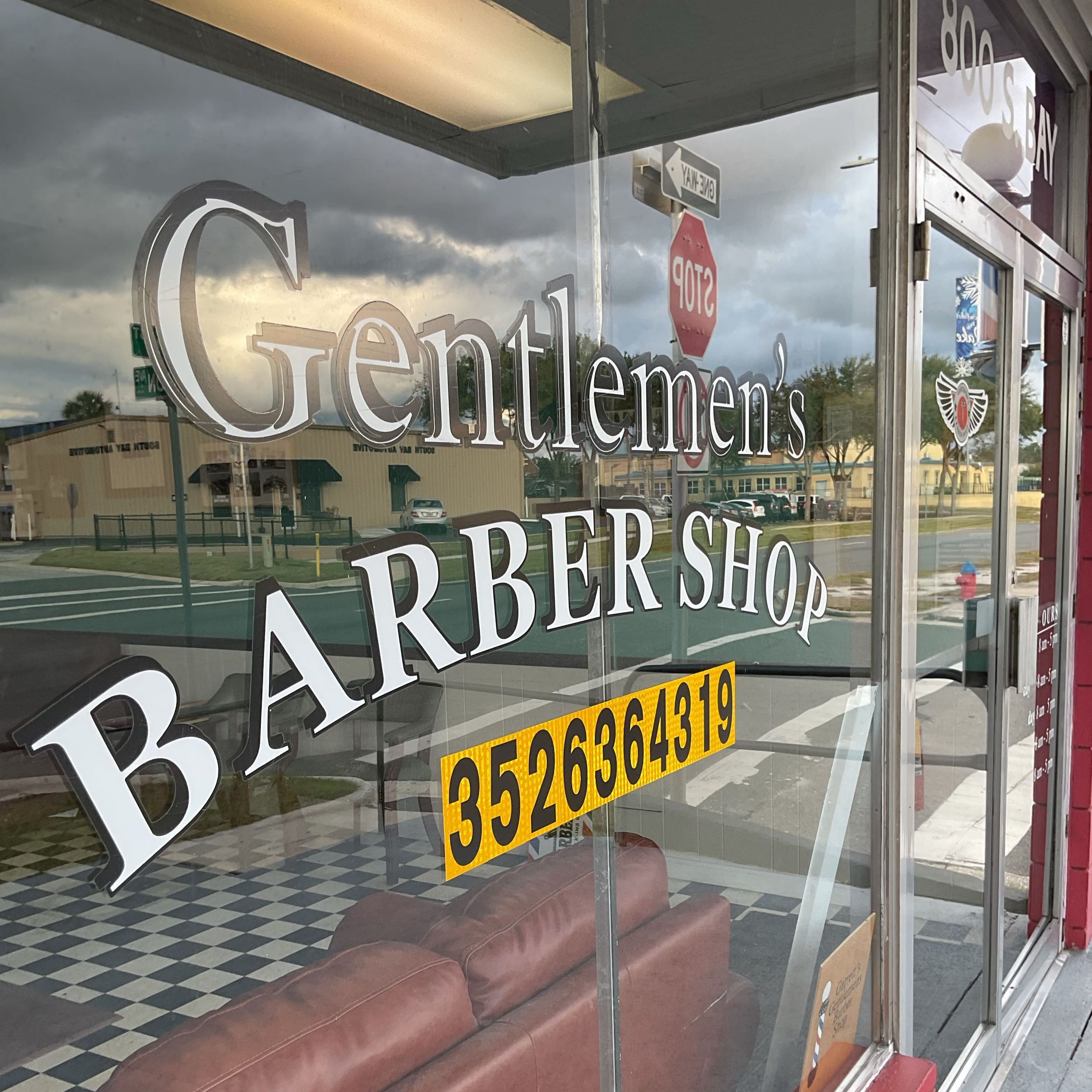 Garrett's Gentlemens BarberShop, 800 S Bay St, Eustis, 32726