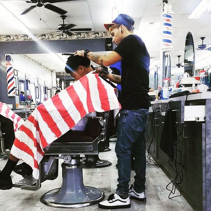 Ledgends barbershop, 4746 Canyon Wren ln, Colorado Springs, 85031