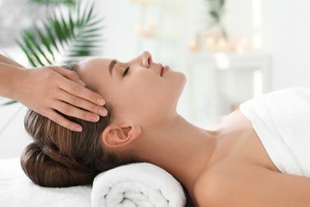 What Is A Shiatsu Massage And How Does It Work? - Booksy.com