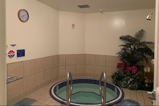 60-Minute Hot Tub Hydrotherapy (for one person) portfolio