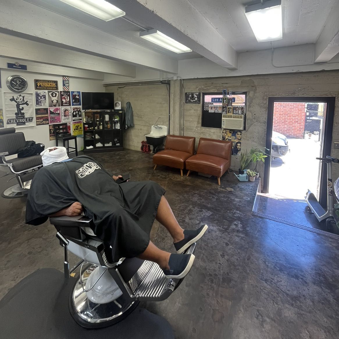 The Barbershop & Shaving Parlor