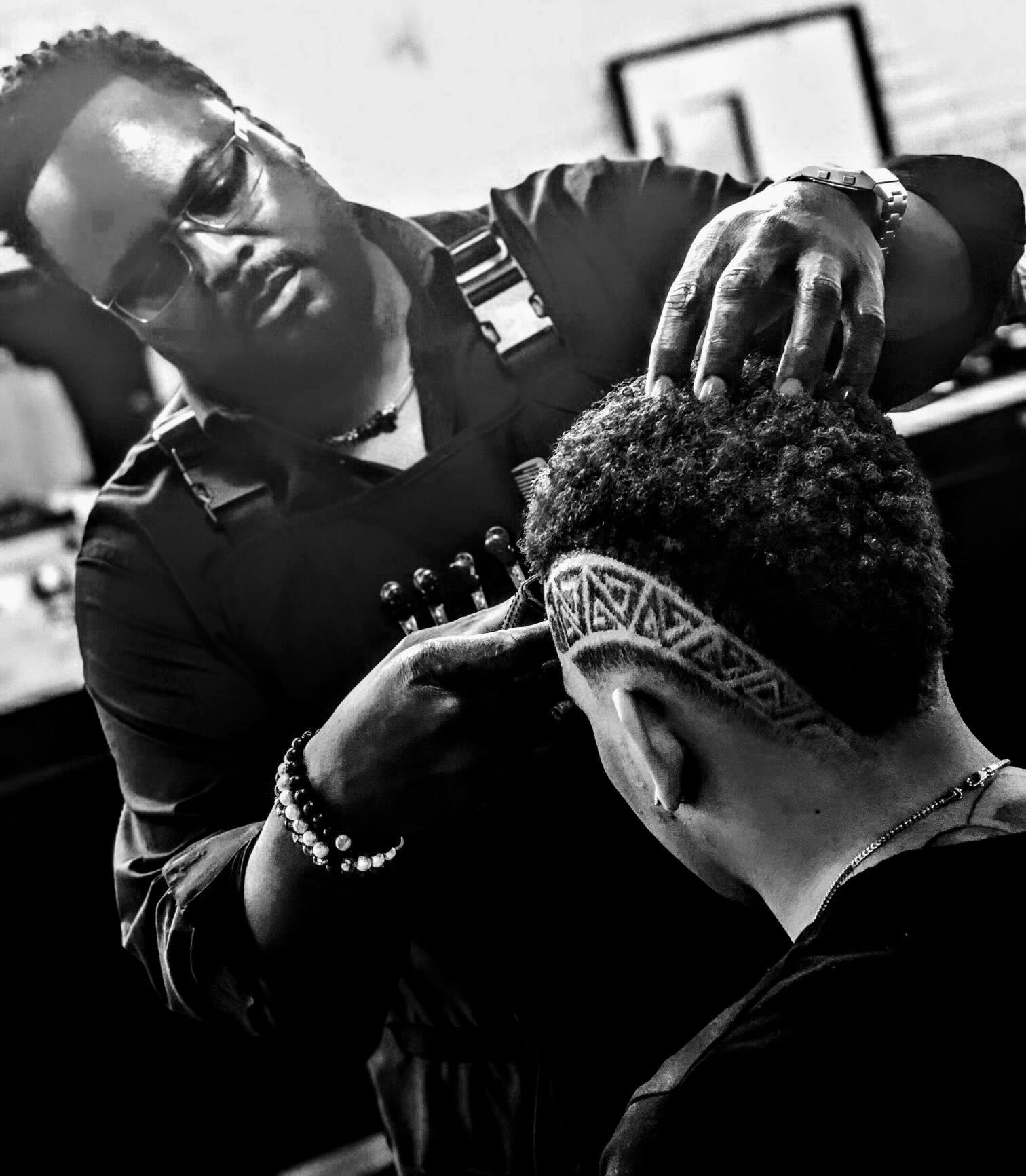 Dereke @d.l.fadez. - House of Hair Barbershop