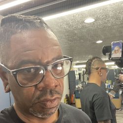 Dee Wilson the Barber, 4715 w 30th st suite E, Indianapolis, 46222