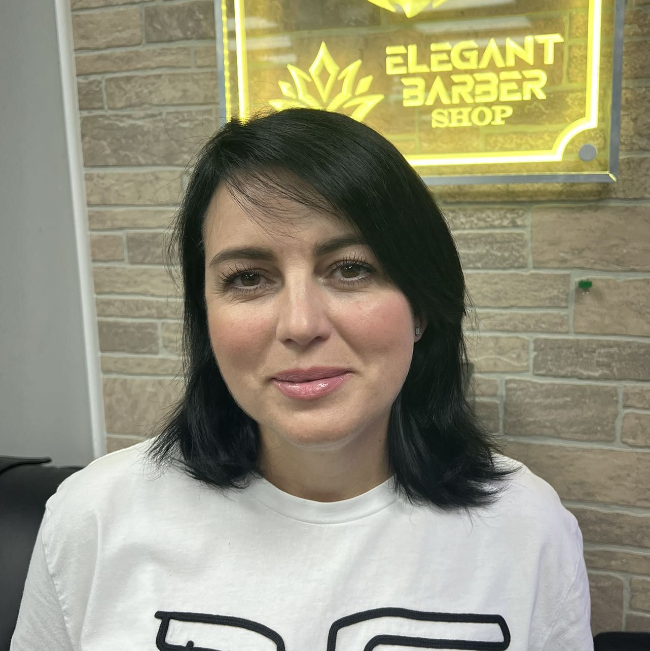 Svetlana - Elegant Barbershop