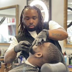 Christopher @Mens Barber Lounge, 1012 W 18th St, Chicago, 60608