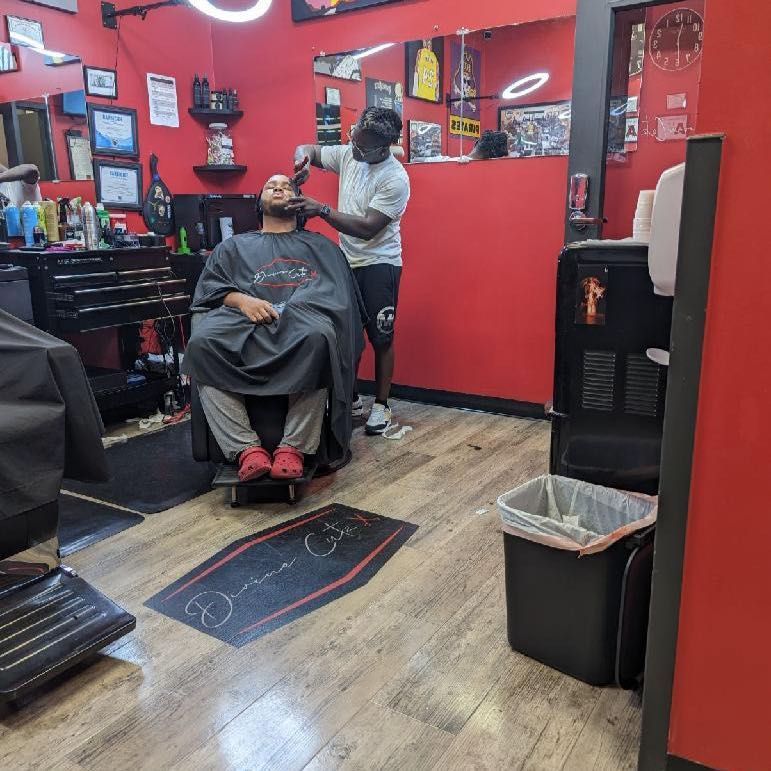 Divine Cutz, 210 SW Greenville Blvd, 210, Greenville, 27834