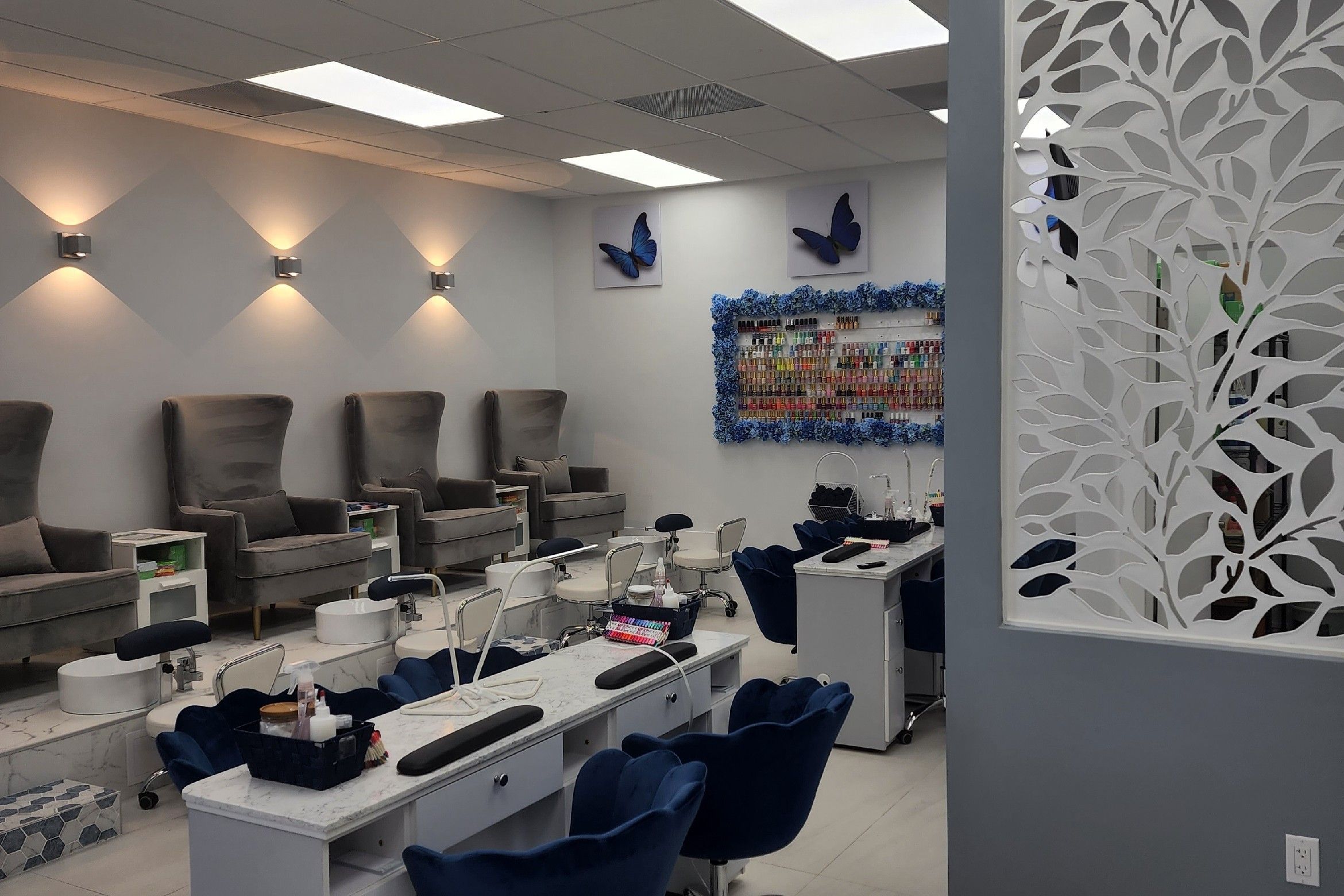 Finest Nails & Spa - Nails Salon in Pflugerville