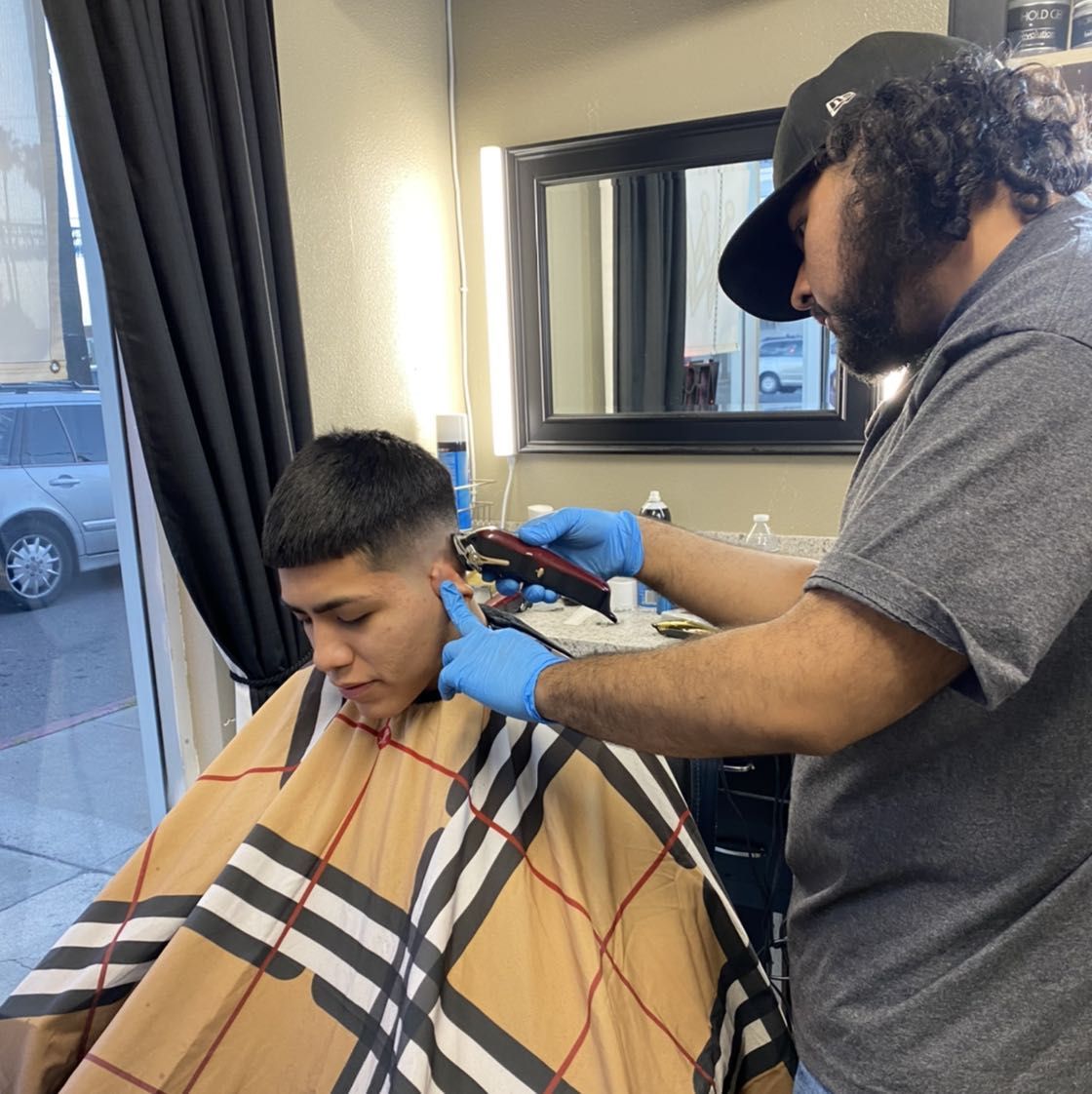 Carlos JR - Royale Barbershop