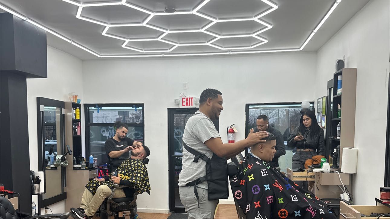 MVP CUTZ BARBERSHOP Newark Book Online Prices Reviews Photos