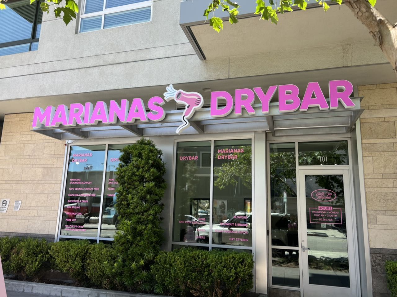 Marketing Suite :: Drybar Santa Monica Place - Santa Monica, CA