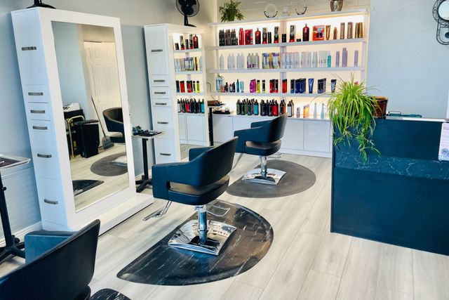 Nearest Haircut Places in Boulder | Book a Haircut Appointment Near You!