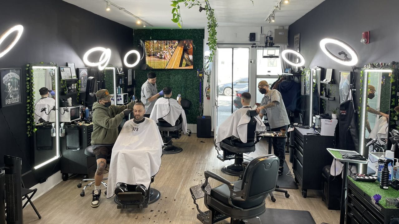 Top 5 Barbershops Open Late in San Francisco